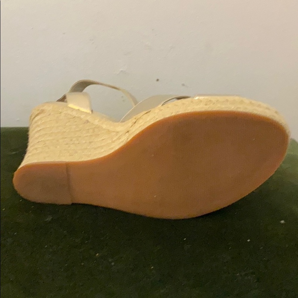 Sandals - Picture 7 of 7